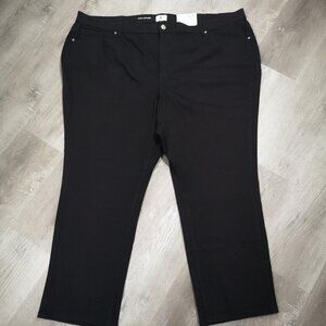 NWT DC Jeans Curvy Fit Ladies Size 32 Straight Leg Black Jeans